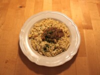 Immer am Freitag - Frisch gehobelte Kässpatzen mit Beilagensalat Immer am Freitag - Frisch gehobelte Kässpatzen mit Beilagensalat